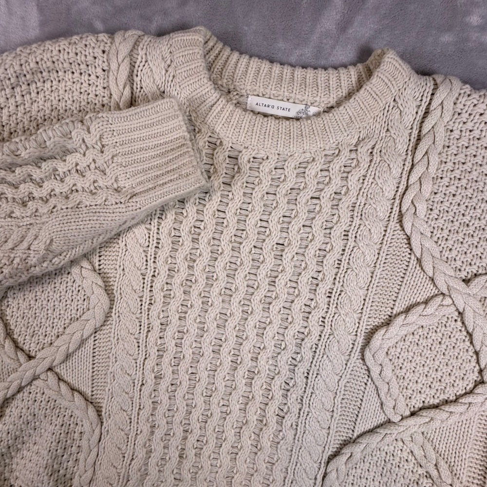 Altar'd State Cream Chunky Cable Knit Oversized Sweater Crew Neck Women L